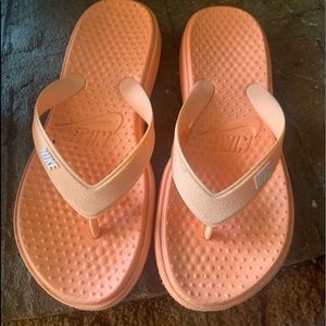 Nike flip flops